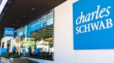 Charles Schwab’s mobile app ‘sucks,’ says Robinhood’s chief brokerage officer
