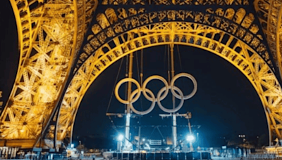 Juegos Olímpicos 2024: La Torre Eiffel brilla con los Anillos Olímpicos (VIDEO)