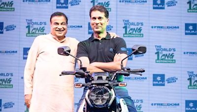 Do Not Invest In CNG Bike, Not Worth Your While - Rajiv Bajaj To Rivals
