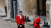 Cachorros da rainha Elizabeth estão sentindo ‘falta' da monarca, diz ex-treinador