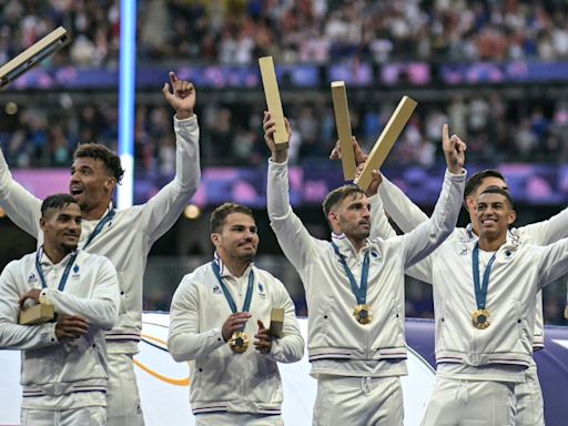 Parisian cabaret dancers help inspire France to Olympic rugby gold