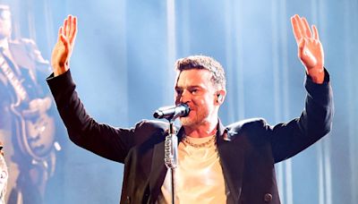 Justin Timberlake Stops Texas Concert to Help Fan After Emergency