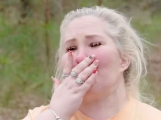Anna Cardwell's Death Rocks the Family and Mama June's Secret Vow Renewal Turns Volatile in “Family Crisis ”Teaser (Exclusive)