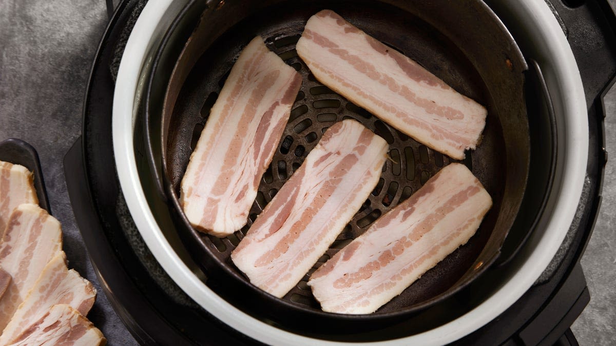 This Is the Fastest Way to Make Crispy Bacon