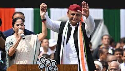 Mamata Banerjee, Akhilesh Yadav launch joint attack against BJP from TMC’s Martyr’s Day rally