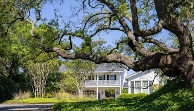 $2.5M home overlooking Myrtle Beach’s Golden Mile offers luxury and history. A look inside