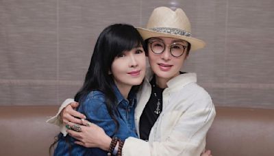 Vivian Chow reunites with Sharla Cheung after 30 years