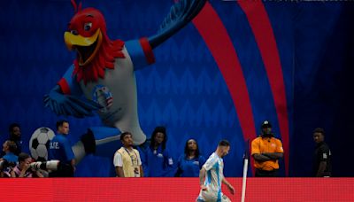 Argentina y Canadá critican el césped del estadio de Atlanta tras debut en la Copa América