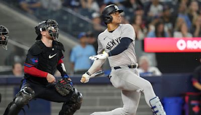 Yankees OF Juan Soto out of lineup for second straight day because of bruised right hand