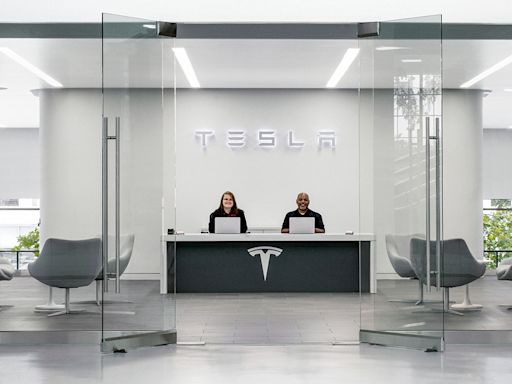 Tesla裁員持續擴大，新車部主管與超級充電站部門全被炒