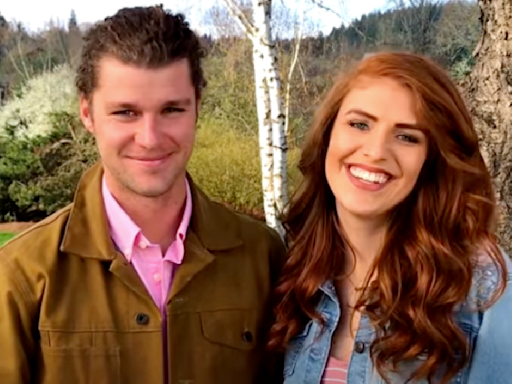 'Little People, Big World's Audrey Roloff Shares First Family Photoshoot With Baby No. 4
