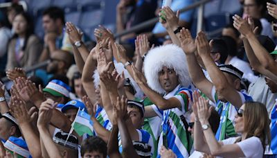 Uzbekistan loses the match but wins over crowd as soccer competition kicks off Paris Olympics