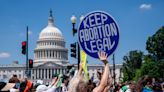 Bipartisan senators introduce bill to codify abortion rights