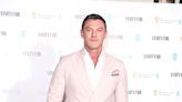 Así reaccionó Luke Evans a la noticia del fallecimiento de Isabel II: 'Solo quería volver a casa'