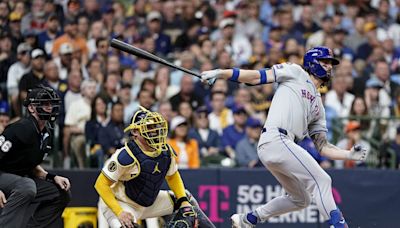 Was Jesse Winker vs. Willy Adames a chewing out, or just chewing gum?