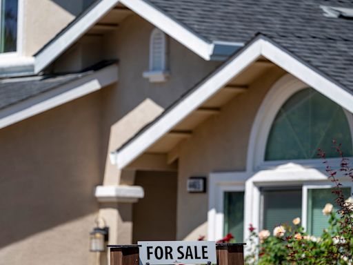 Mortgage rates fall to lowest level in over 18 months