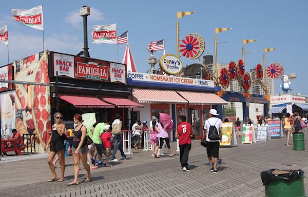 These are the top 25 beaches in the U.S.: 2 places in NYC made the list