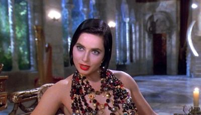 Isabella Rossellini Wanted to ‘Protect’ Her Body Double During ‘Death Becomes Her’ Nude Scene: I Was ‘Like a Mother’