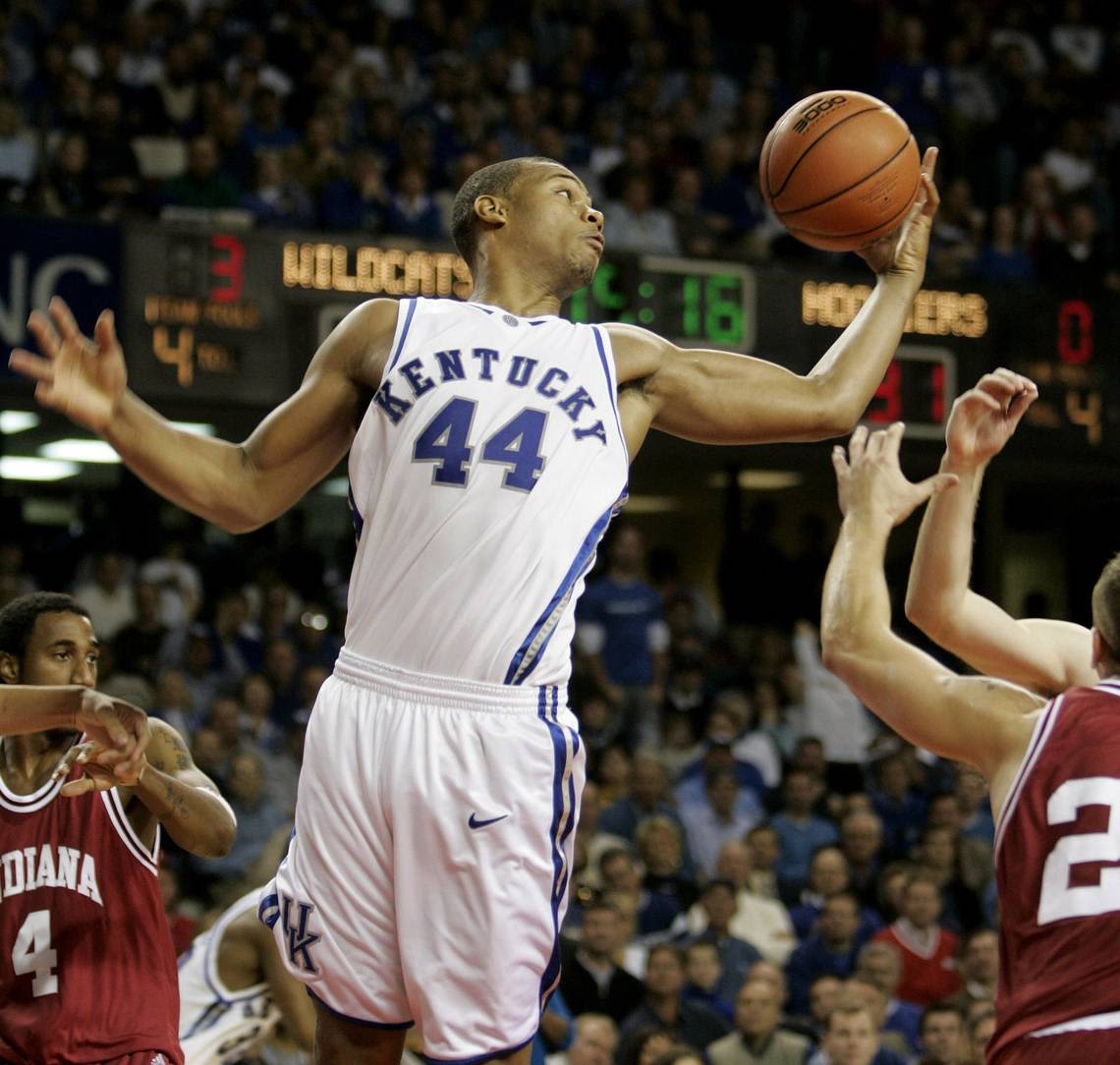 Chuck Hayes was a Kentucky basketball mainstay. His son is now a rising college recruit.