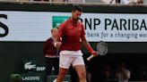 Novak Djokovic dejó en el aire su continuidad en Roland Garros tras sufrir lesión de rodilla - El Diario NY