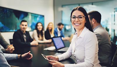 Estrategias de Marca Personal para mujeres en negocios: superar desafíos y romper barreras