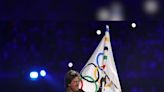 Woman grabs, kisses Tom Cruise on Olympics final night, controversy erupts