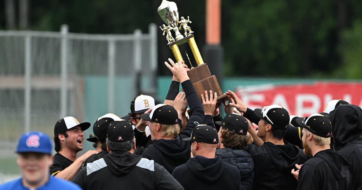 Anchorage Bucs rally late to top Glacier Pilots, win Mayor’s Cup