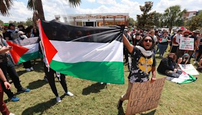 Pictures: Pro-Palestine demonstrators protest at UCF