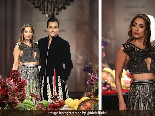 ICW 2024: Malaika Arora "Felt Like A Fierce Goddess" On The Ramp, Designer Picked From 5 Blouses To Make Sure She Did