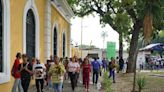 Cementerio municipal de Valencia recibió gran afluencia de personas por el Día de las Madres