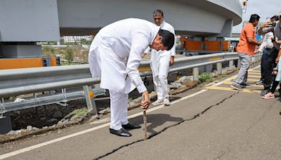 Cracks On Mumbai's Atal Setu After 5 Months Of Inauguration? Maharashtra Govt Clarifies Affected Path Not Part of Bridge