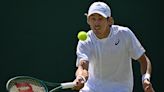 Alex de Minaur cruises into Wimbledon third round