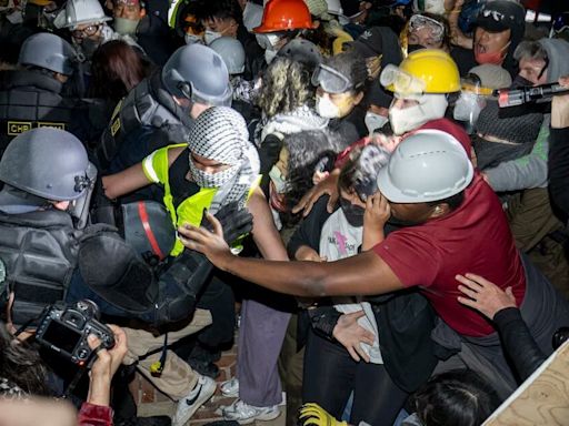 Al menos 2.000 personas han sido arrestadas en protestas contra la guerra en Gaza en universidades de EEUU