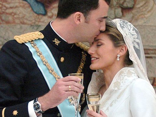 Lo que no se vio de la boda de los reyes: la ansiedad de Felipe, la tristeza de Letizia y su compenetración