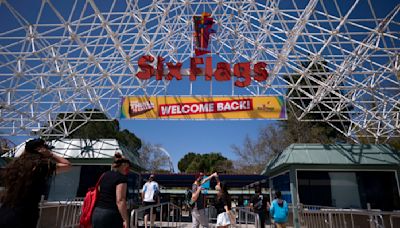 Video shows guests leaping into the water after Six Flags ride malfunctions