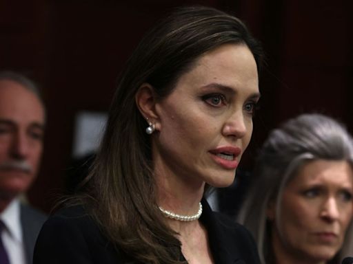 Angelina Jolie da marcha atrás en su demanda contra el FBI por la supuesta agresión de Brad Pitt