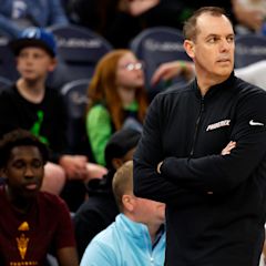 Suns fire HC Frank Vogel