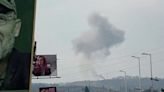 Israel lanza nuevos bombardeos contra “infraestructuras terroristas” de Hezbolá en el sur de Líbano - La Tercera