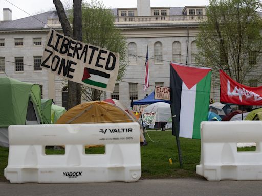 More Than 180 Harvard Faculty Sign Letter Urging Garber to End Pro-Palestine Encampment | News | The Harvard Crimson