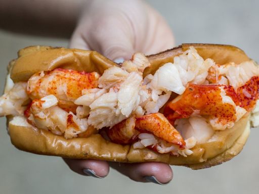 'Shark Tank'-featured food truck Cousins Maine Lobster will open permanent presence in Kansas City area - Kansas City Business Journal