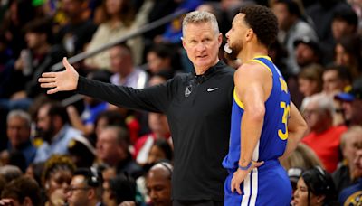 Kerr tweaking Warriors' offense receives Steph's stamp of approval