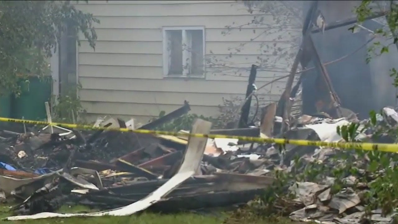Lake Zurich house explosion: Body recovered from rubble, homeowner unaccounted for