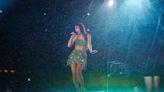 Taylor Swift Danced in the Rain During a ‘Full On Deluge’ at Gillette Stadium