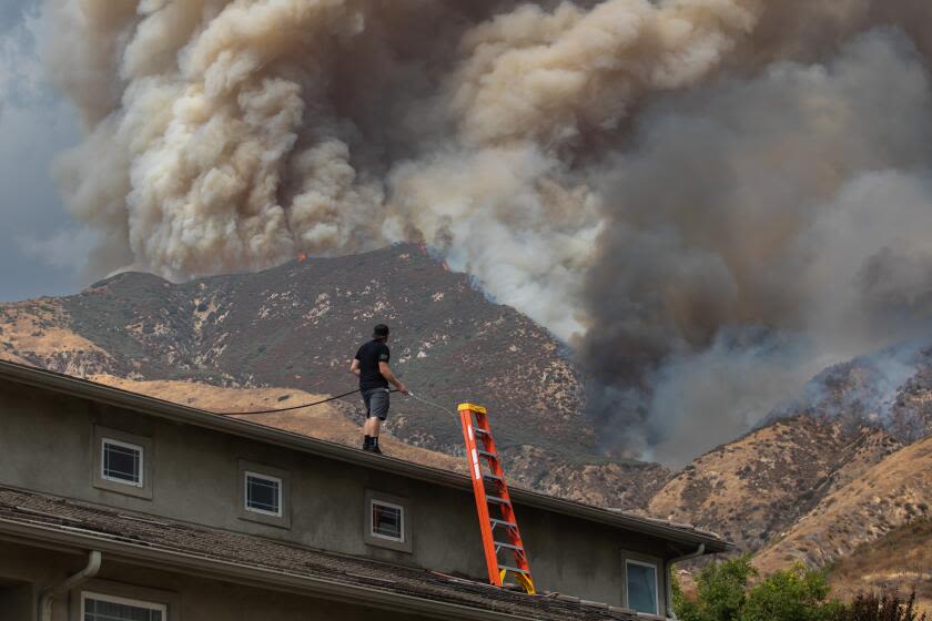 Fast-moving Line fire forces evacuations in San Bernardino mountain towns