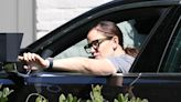 Jennifer Garner checks up on Ben Affleck amid Jennifer Lopez divorce