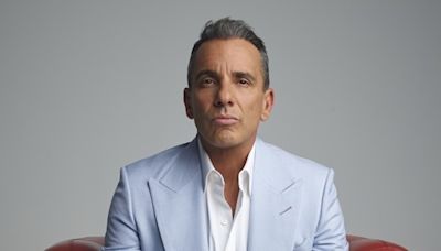 Sebastian Maniscalco bringing his stand-up comedy show to San Antonio's Frost Bank Center