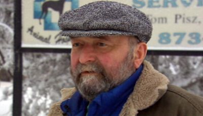 Tributes pour in after death of longtime Yellowknife veterinarian Dr. Tom Pisz