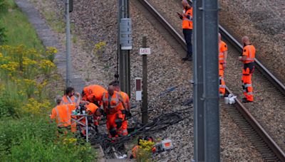 France: un militant d'ultragauche interpellé après les sabotages sur le réseau de trains SNCF