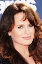 Elizabeth Reaser