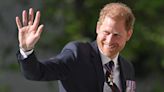 Snobé par la famille royale, le prince Harry a pu compter sur le frère et la sœur de Lady Diana